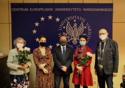 Od lewej: dr hab., prof. ucz. Marta Grabowska, mgr Sylwia Stępniak, dr hab. Kamil Zajączkowski, mgr Beata Mielcarz, prof. dr hab. Krzysztof Jasiecki